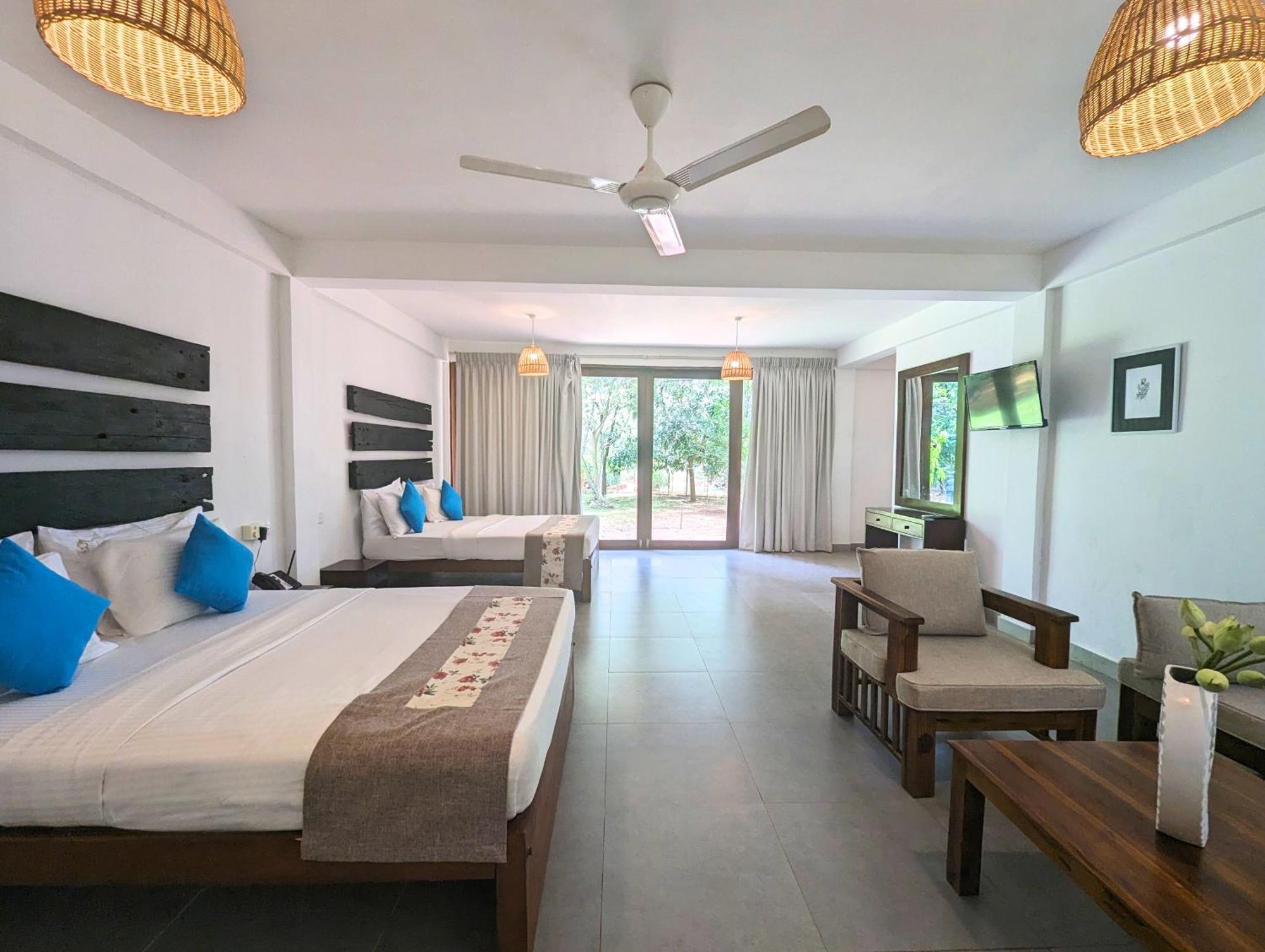 סיגירייה Pinthaliya Resort מראה חיצוני תמונה