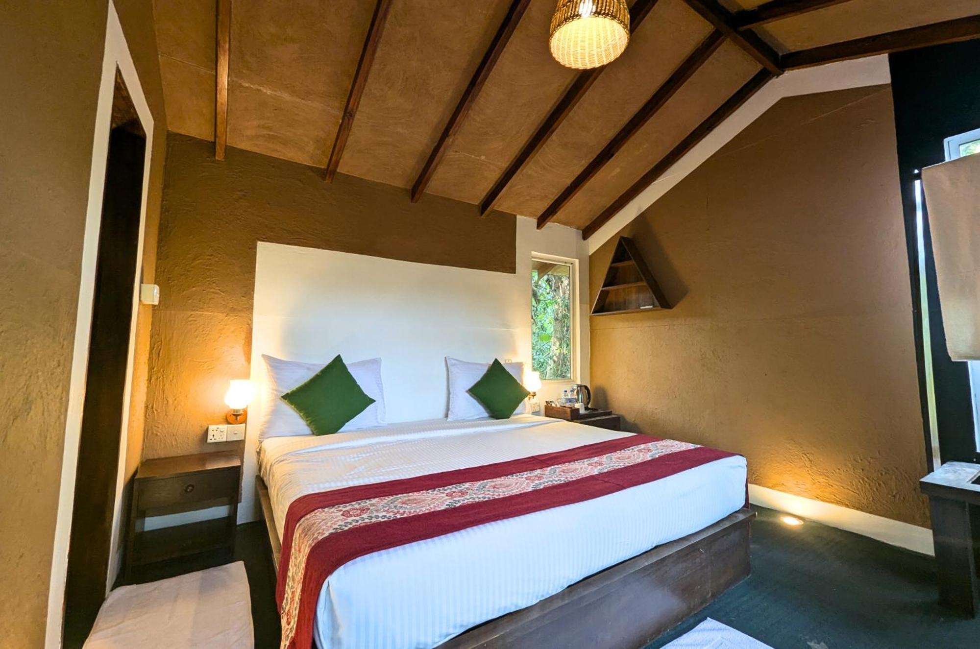 סיגירייה Pinthaliya Resort מראה חיצוני תמונה