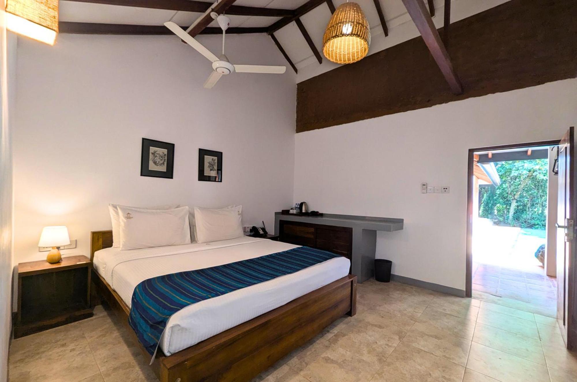 סיגירייה Pinthaliya Resort מראה חיצוני תמונה